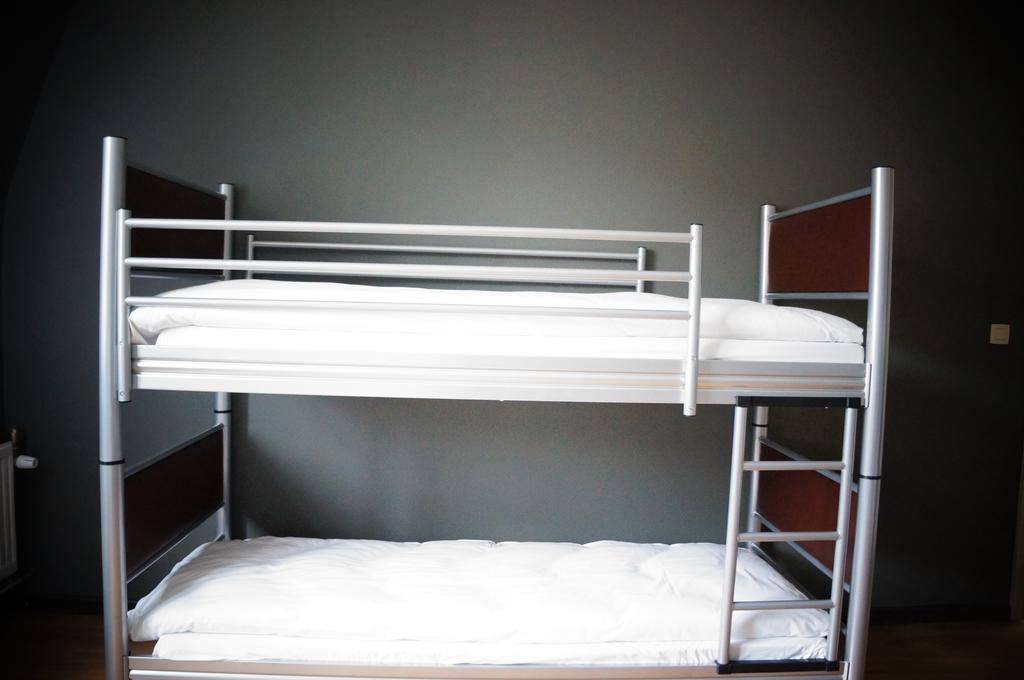 Es Hostel Saint-Gilles Room photo